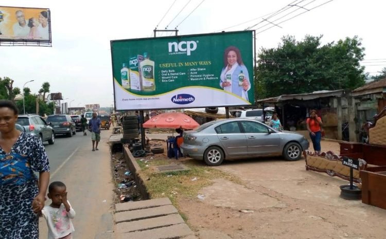 ALONG AWKA ROAD BY BISHOP ONYEABO JUNCTION FTF DMGS ROUNDABOUT (1)