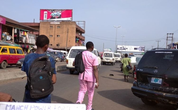 ALONG NEW LAGOS ROAD By NEW BENIN MARKET FTT NEW BENIN (9)