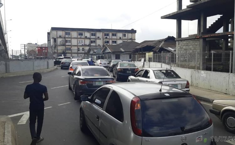 Along Aba Road by Barnax Building Opp Waterlines FTF GarrisonMile 1 & Olu Obasanjo (1)