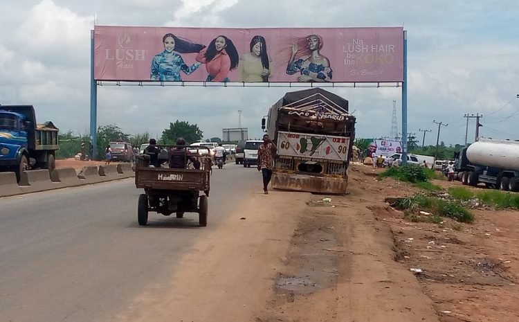 Along Asaba-Onitsha expressway by Okoh junction FTF Benin, Asaba (3)
