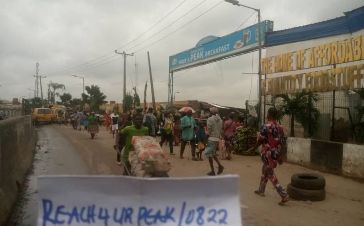 Along Ikorodu road by Mile 12 International market FTF Entry (14)