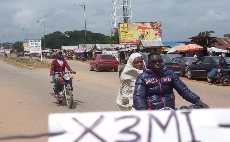 Along Keffi and Kafanchan road before Fly-Over opposite Motor Park FTF Kafanchan _3