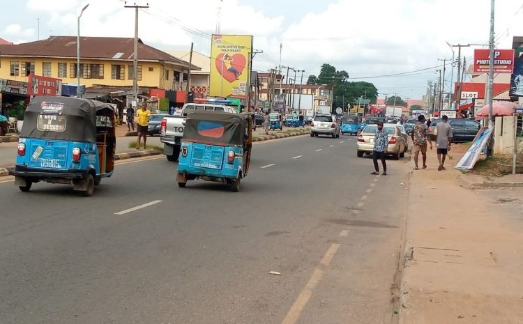 Along Nnebisi road by Oando Filling station, Asaba FTF FMC, Asaba (4)