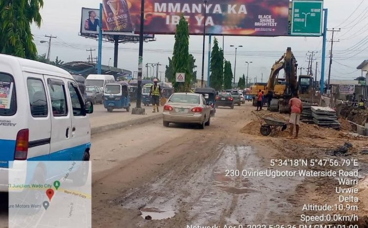 Along PTI Road by PTI fence FTF Effurun MktJakpa Junction (3)