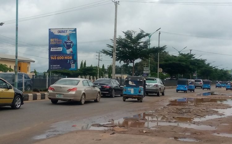 Along Summit road FTF Summit junctionexpressway, Asaba (1)