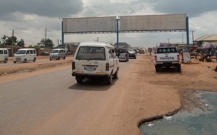 Benin Agbor road by Boundary FTF onitsha