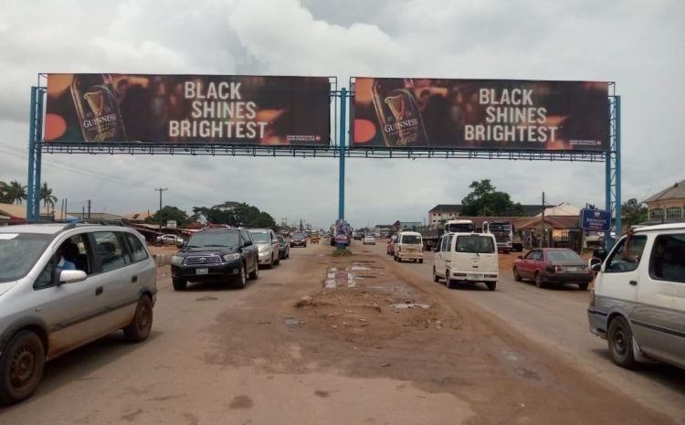 Benin Gantry by Boundary (1)