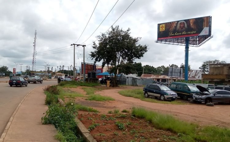 Web - Along Airport and Abuja expressway by the roundabout before Bukuru Market FTF Bukuru Market 2