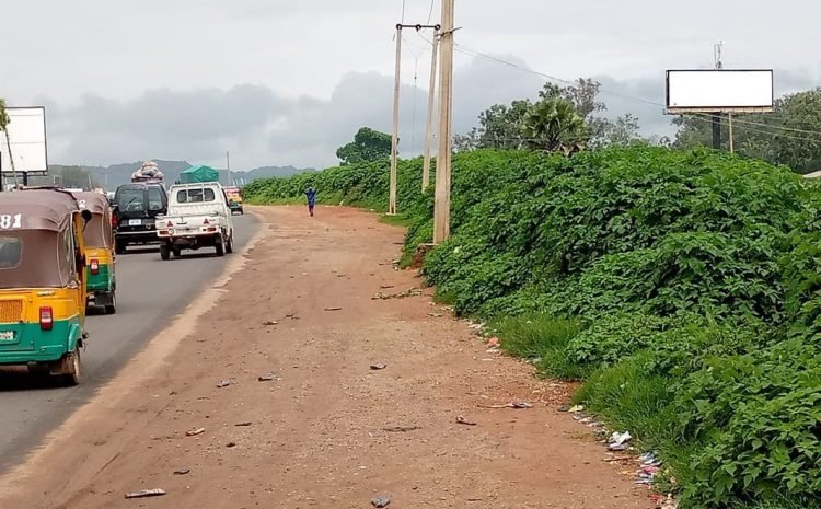 Web - Along Zaria and Ferin Gada road at students village hostel Gate FTF Jos Town2 (1)