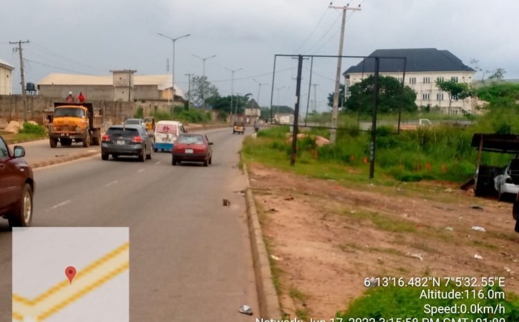 along Agu-Awka road by Ikenga Hotel Awka41