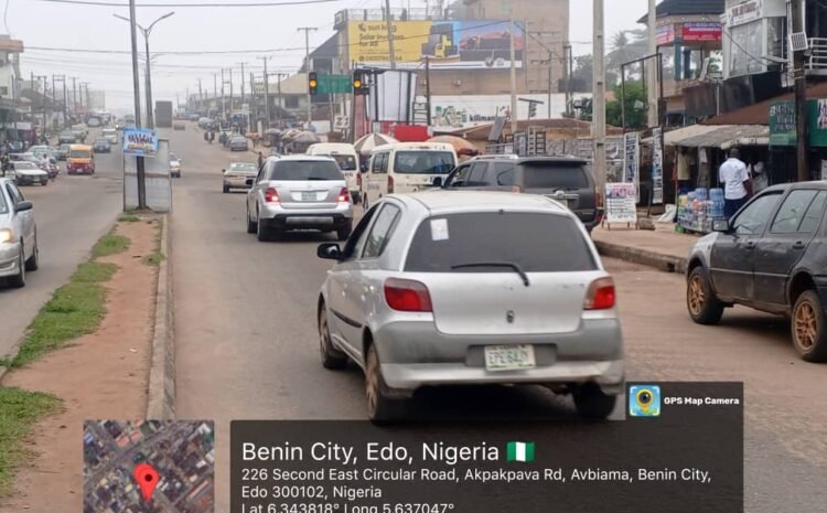 Along New BeninLagos road by former Bank PHB building, 2ND Junction FTT New Benin (4)